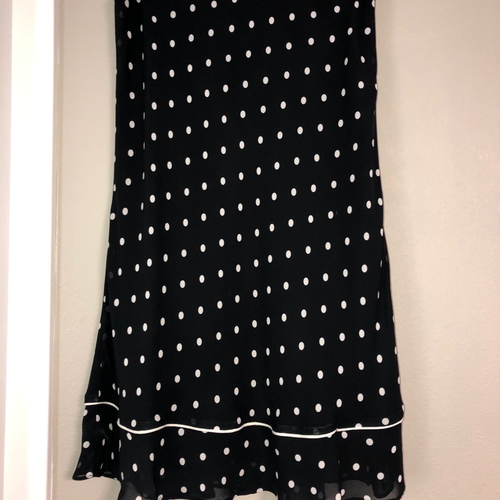 Black/white polka dot skirt 💃🏽